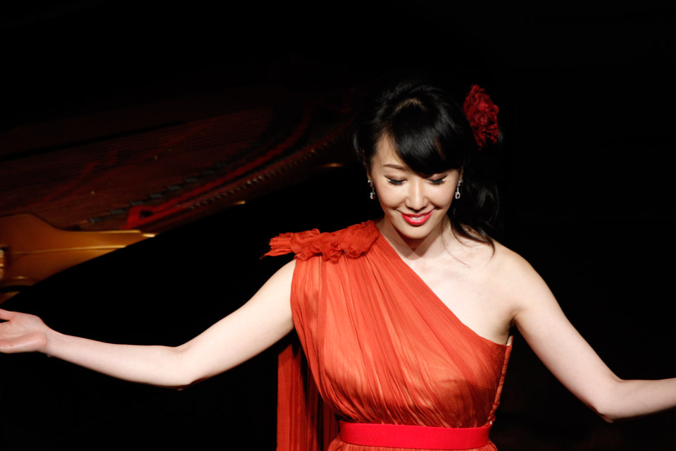 8 November, 2012
              せいあ Lee ソプラノリサイタル Grace Note 2012 (ヤマハホール)
              Seia Lee Soprano Recital Grace Note 2010 (at YAMAHA Hall, Tokyo)